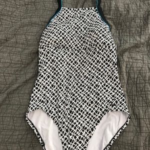 Nike swimsuit never worn